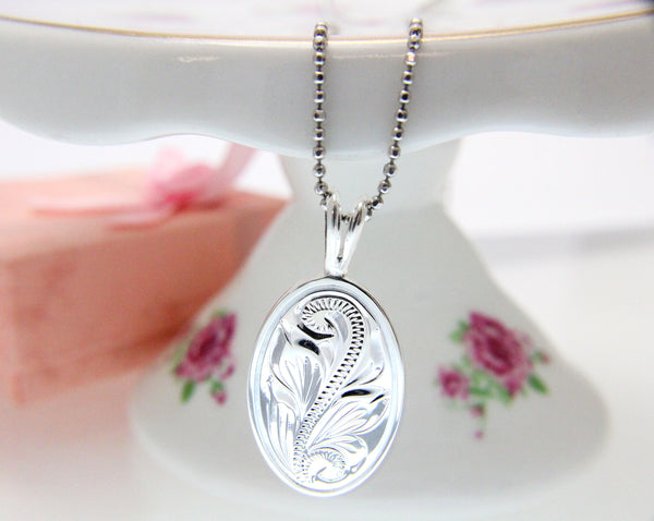 925 Sterling Silver Hawaiian Scroll Engraved Oval Plate Pendant Charm
